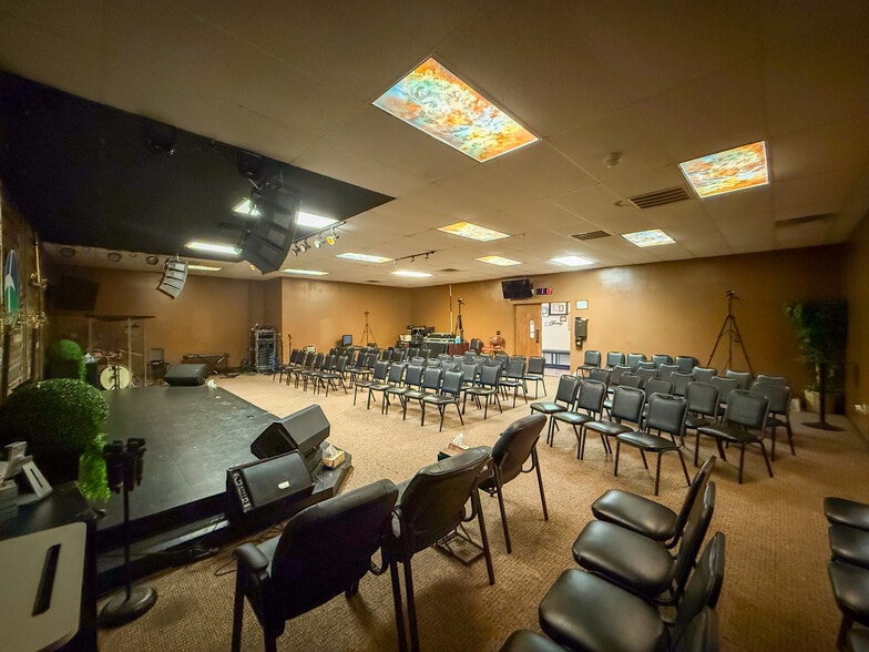 More Photos Of 6401 New York Ave, Arlington Unknown For Lease