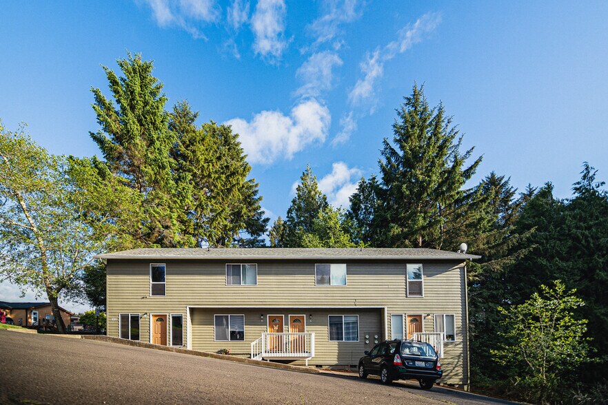 More Photos Of 131 SE Ainslee Ave, Depoe Bay Apartments For Sale