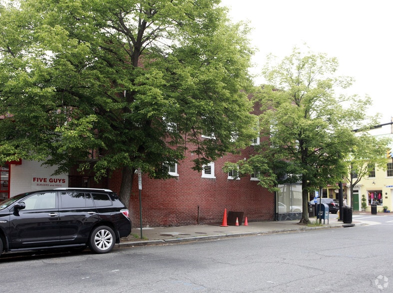 More Photos Of 1127 King St, Alexandria Storefront Retail Office For Lease