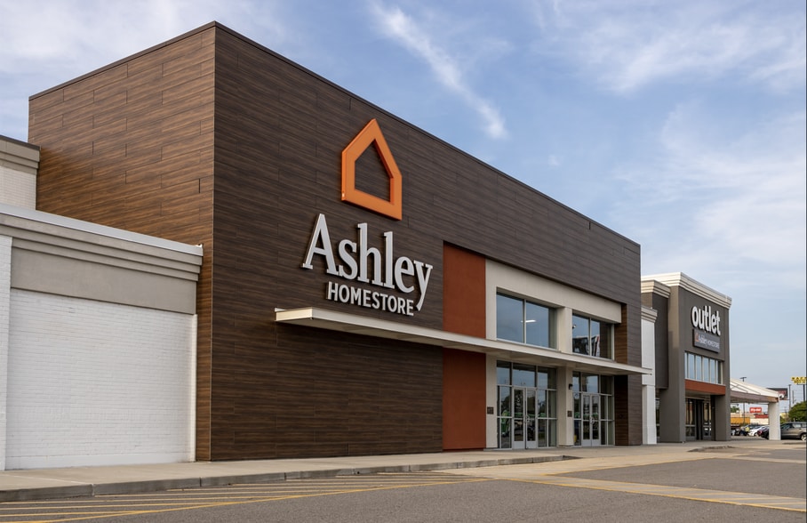 More Photos Of 3435 Wrightsboro Rd, Augusta Storefront For Lease