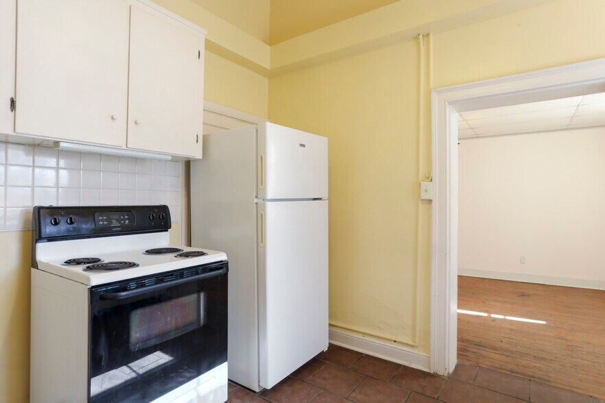 More Photos Of 100 W German St, Shepherdstown Storefront Retail Residential For Sale