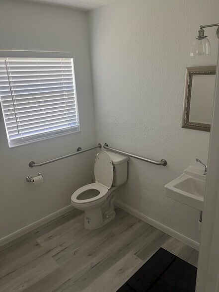 More Photos Of 1216 SE 1st Ave, Fort Lauderdale Medical For Lease