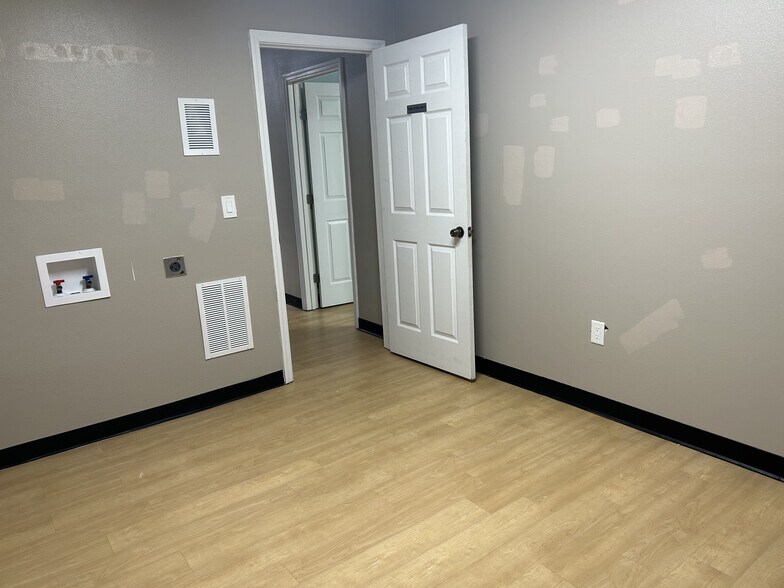 More Photos Of 3869 Nova Rd, Port Orange Office For Lease