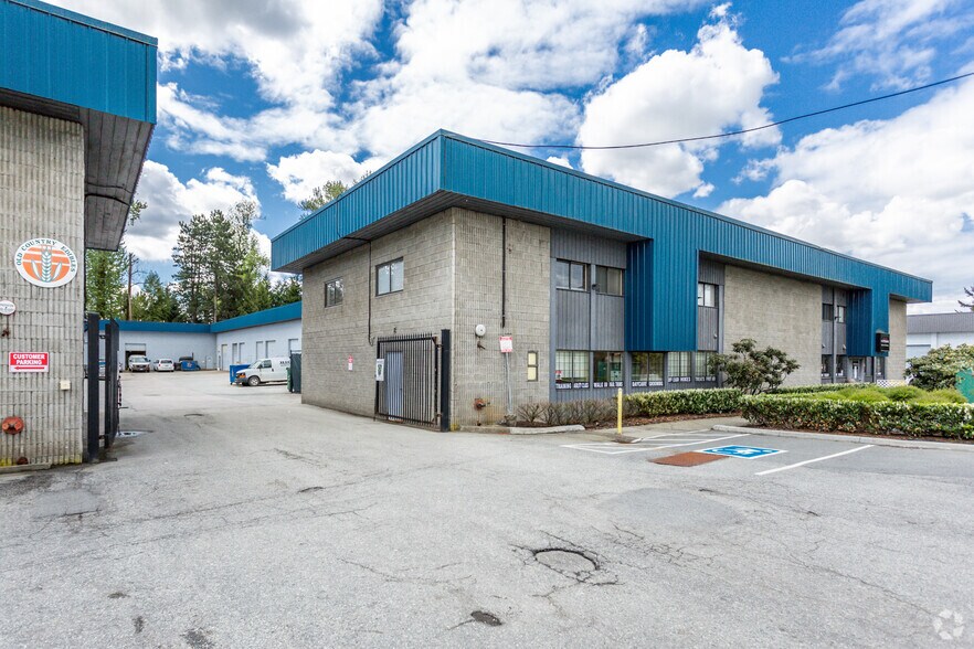 More Photos Of 1750 McLean Ave, Port Coquitlam Industrial For Sale