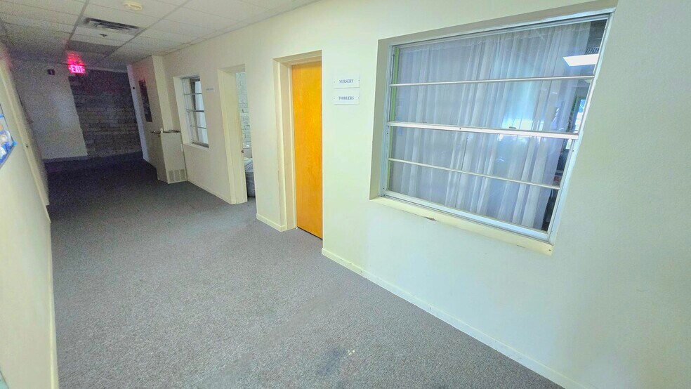 More Photos Of 1803 57th Ave W, Bradenton Religious Facility For Lease