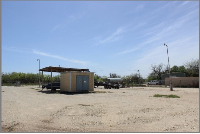 More Photos Of 124 S 14th St, Abilene Land For Lease