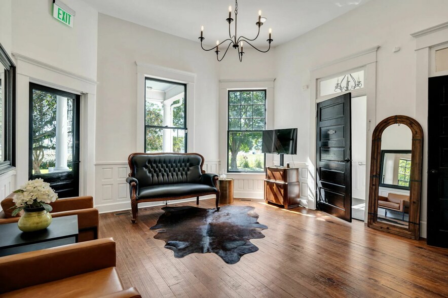 More Photos Of 2239 Barber Mill Rd, Clayton Specialty For Sale
