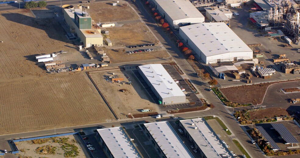 More Photos Of 1450 Enterprise Dr, Lemoore Warehouse For Sale
