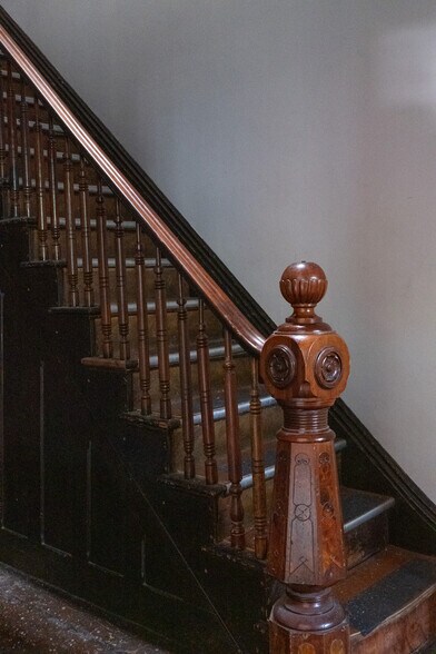 More Photos Of 2144 45th Rd, Long Island City Multifamily For Sale