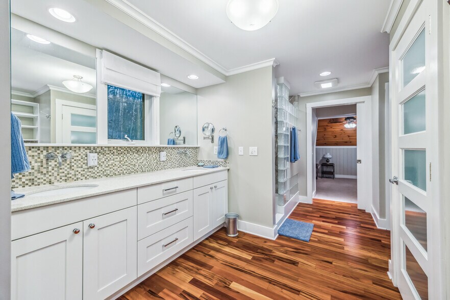 More Photos Of 4555 Davies Rd, Burdett Specialty For Sale