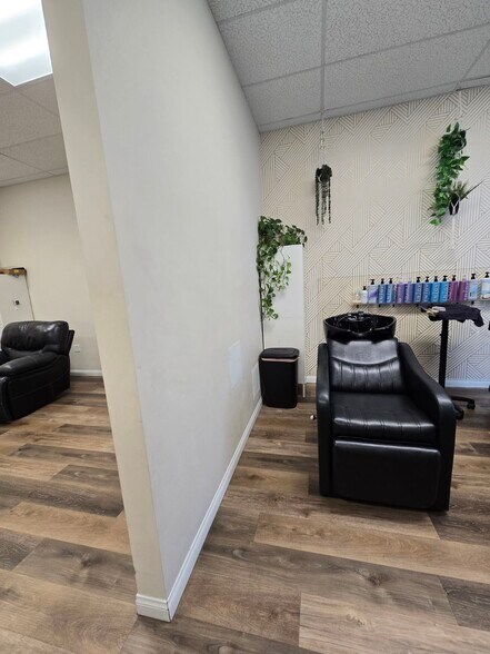 More Photos Of 8840 N Magnolia St, Santee Unknown For Lease