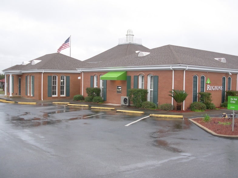 More Photos Of 261 Hwy 90, Defuniak Springs Bank For Lease