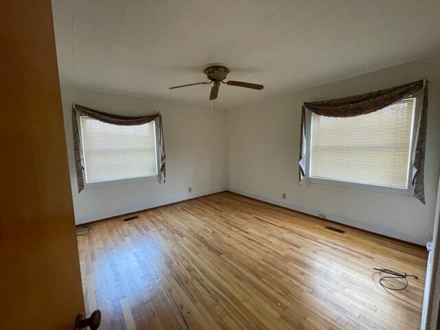 More Photos Of 2525 W Franklin Blvd, Gastonia Office For Sale