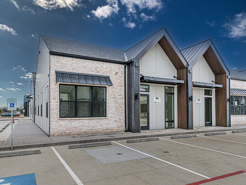 More Photos Of 13717 Telge Rd, Cypress Office For Sale