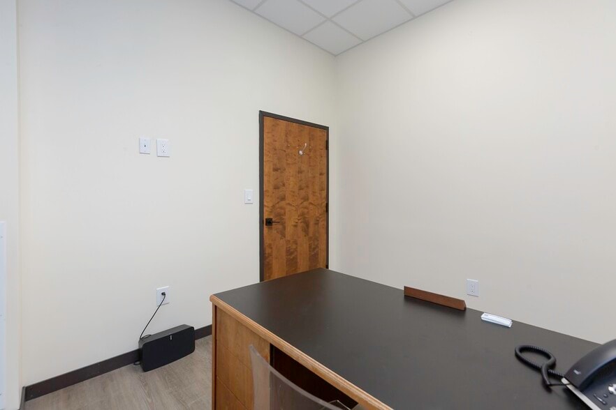 More Photos Of 69 Pondfield Rd, Bronxville Office For Sale