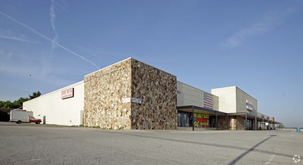 Primary Photo Of 8780 Pershall Rd, Hazelwood Storefront For Lease