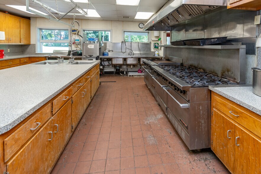 More Photos Of 9 Mill St, Stockton Police Fire Station For Sale