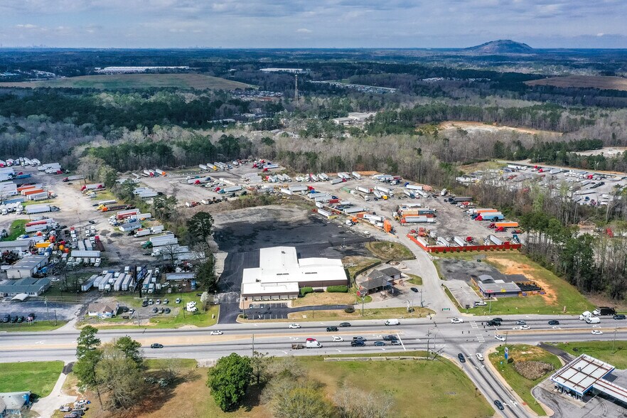 More Photos Of 1931 Rock Chapel Rd, Lithonia Warehouse For Lease