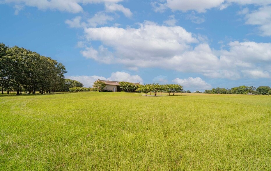 More Photos Of 14284 State Highway 322 N, Kilgore Lodge Meeting Hall For Sale