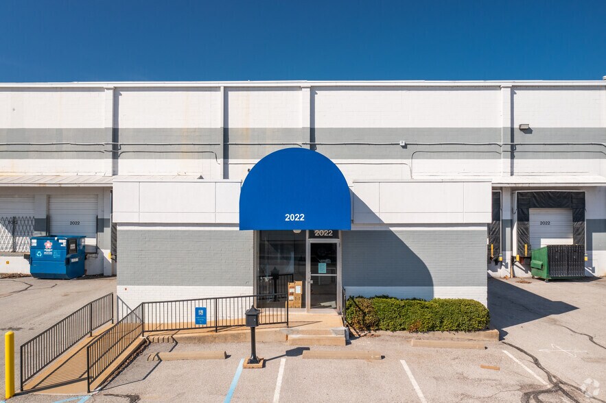 More Photos Of 2012 Corporate 44 Dr, Fenton Unknown For Lease