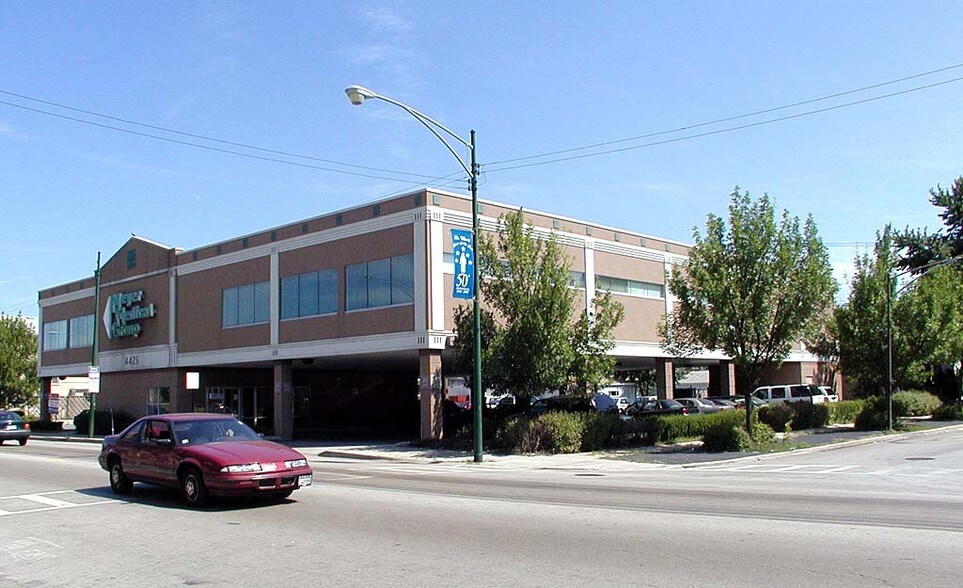 More Photos Of 4425 W 63rd St, Chicago Medical For Lease