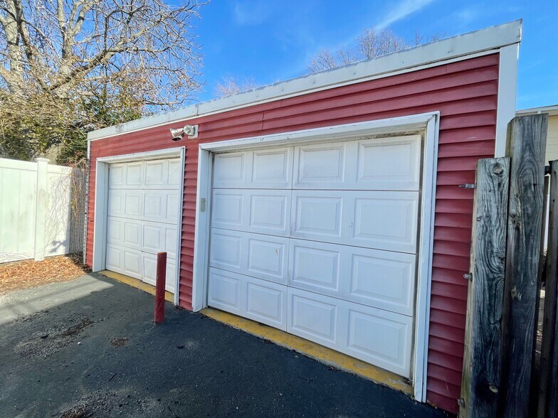 More Photos Of 3321 Oceanside Rd, Oceanside Convenience Store For Sale