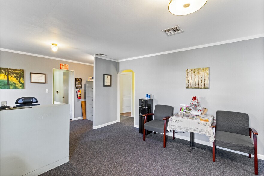 More Photos Of , Winter Haven Office For Sale