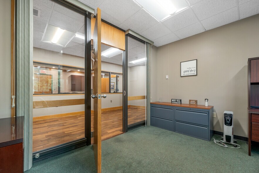 More Photos Of 231a Sutton Street, North Andover Office For Sale