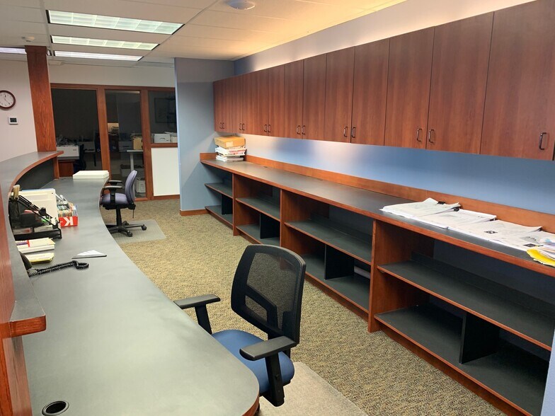 More Photos Of 3316 Fuhrman Ave E, Seattle Office For Lease