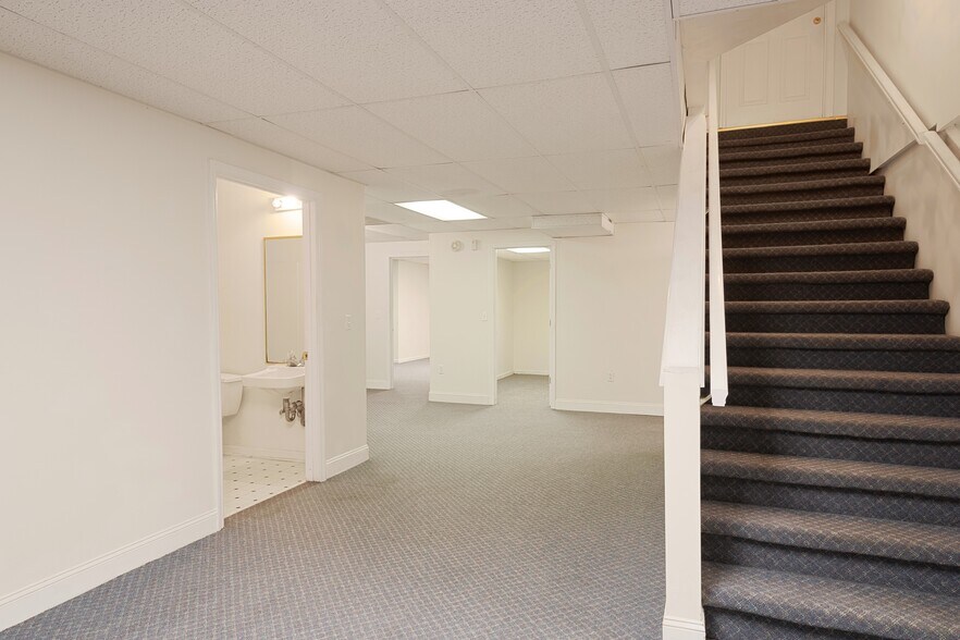 More Photos Of 10674 Wall Triana Hwy, Toney Hospitality For Sale