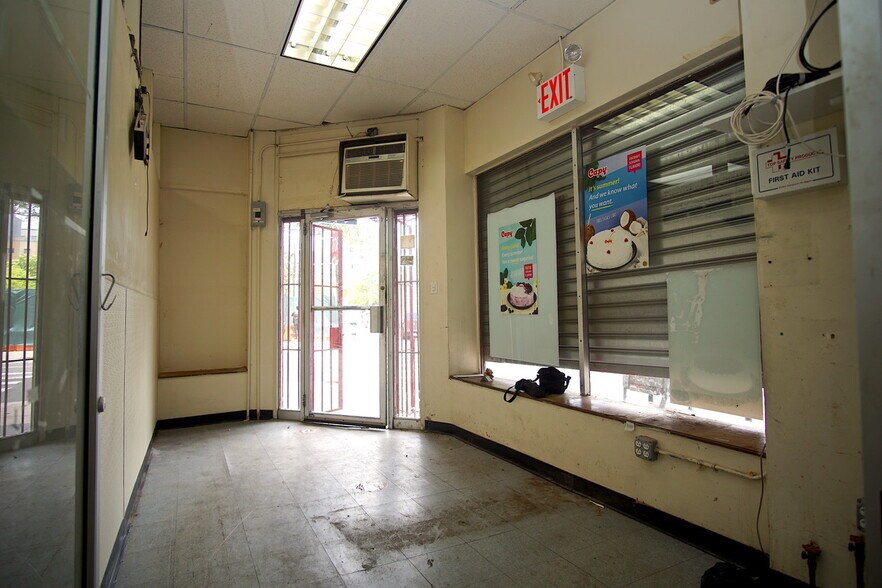 More Photos Of 41-10 29th St, Long Island City Storefront Retail Office For Lease