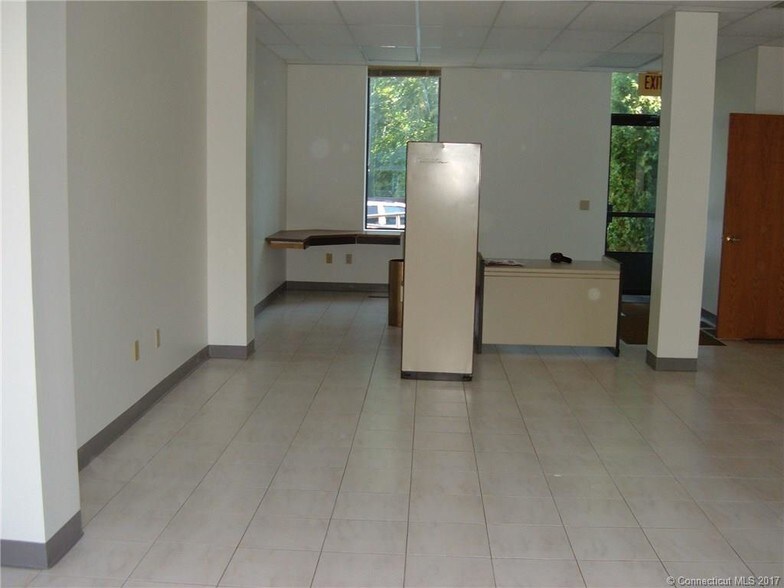 More Photos Of 126 Franklin St, Torrington Light Manufacturing For Sale