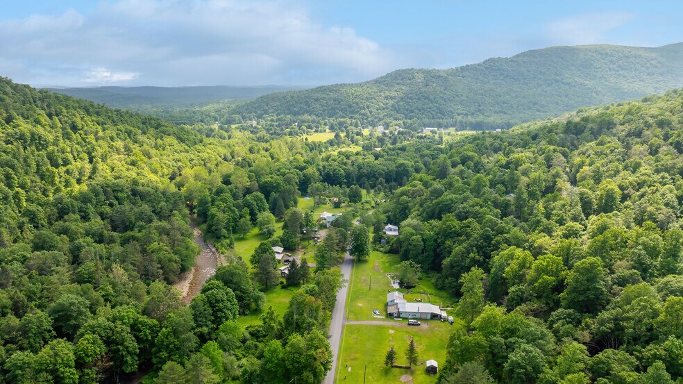 More Photos Of 184 Jamison City Rd, Benton Restaurant For Sale