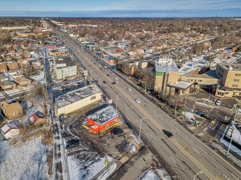 More Photos Of 14987 Gratiot Ave, Detroit Restaurant For Sale