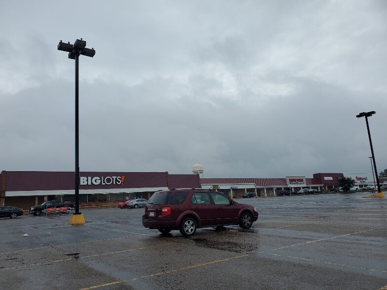 More Photos Of 1110-1190 Julian R Allsbrook Hwy, Roanoke Rapids Unknown For Lease