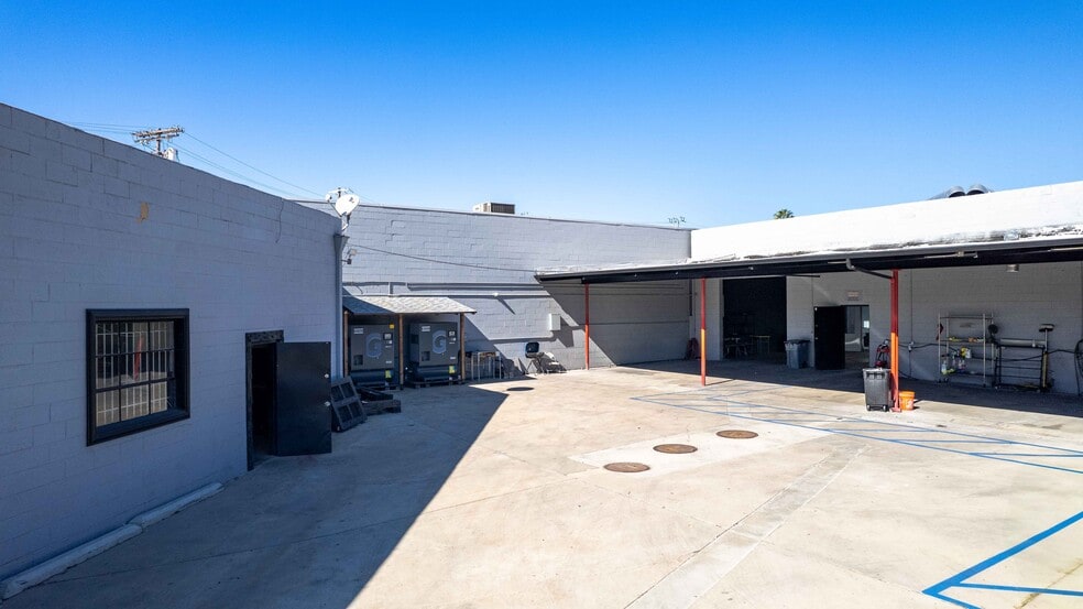 More Photos Of 7400 San Fernando Rd, Sun Valley Warehouse For Sale