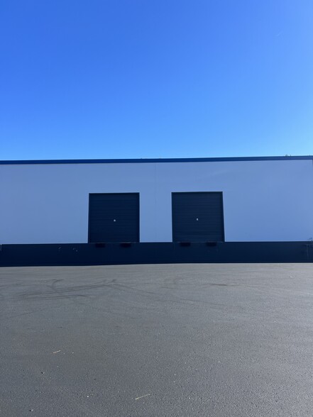 More Photos Of 2260 Lithonia Industrial Blvd, Lithonia Warehouse For Lease