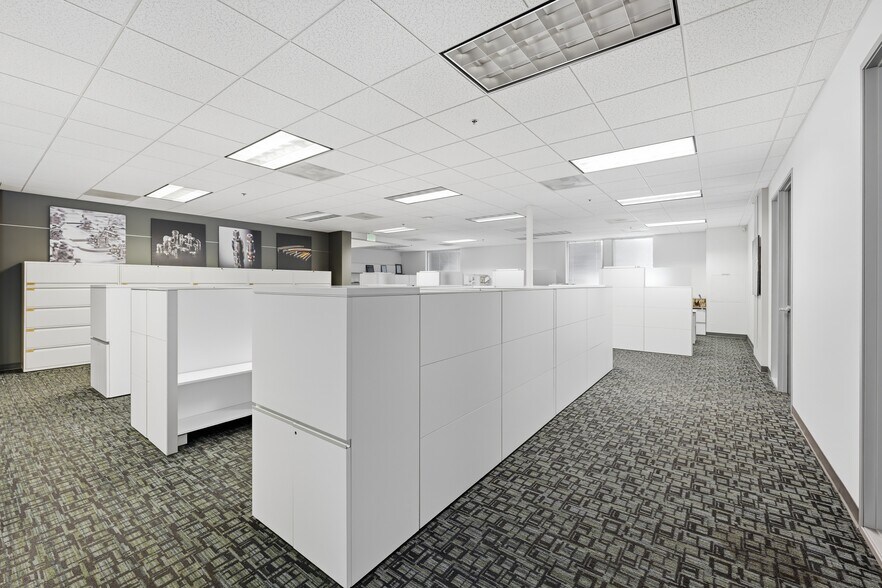 More Photos Of 9170-9190 Camino Santa Fe, San Diego Light Manufacturing For Sale