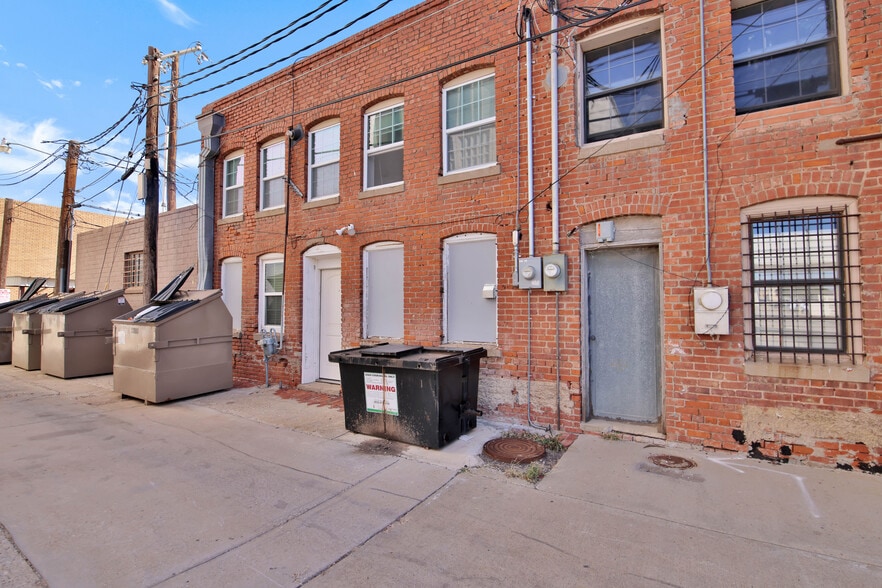 More Photos Of 1014 Broadway St, Lubbock Office For Sale