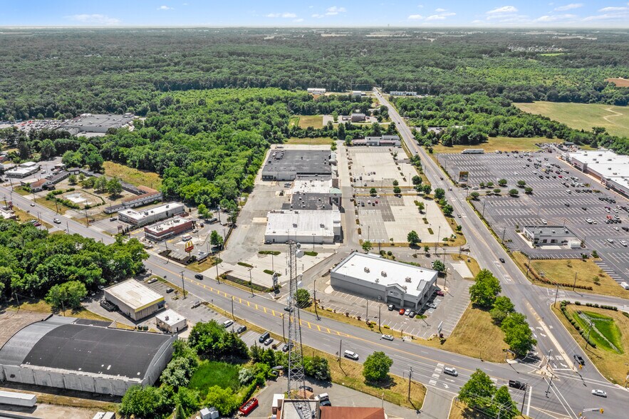 More Photos Of 15 Cornwell Dr, Bridgeton Unknown For Lease