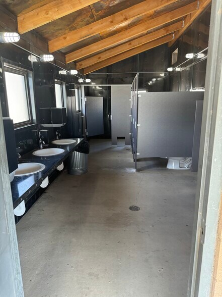 More Photos Of 22092 US Highway 18, Apple Valley Freestanding For Sale