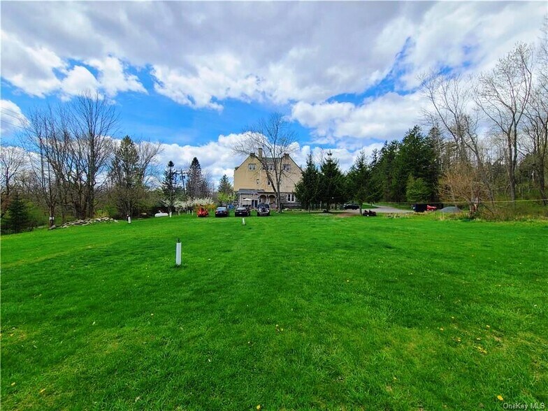More Photos Of 48 Loomis Village Rd, Liberty Apartments For Sale
