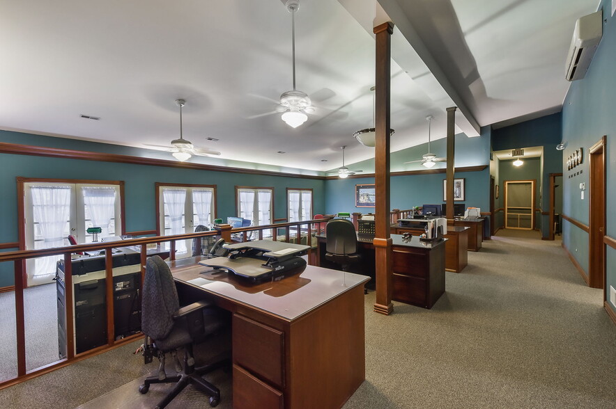 More Photos Of 30 S Shumway Ave, Batavia Office For Lease