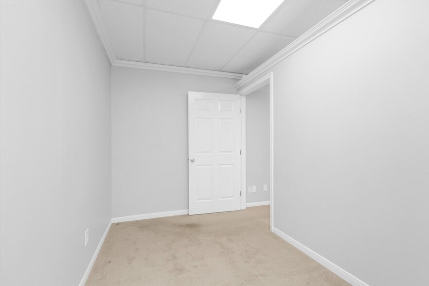 More Photos Of 3421 W Davis St, Conroe Medical For Lease