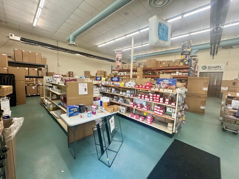 More Photos Of 1834 Bagwell St, Flint Warehouse For Sale