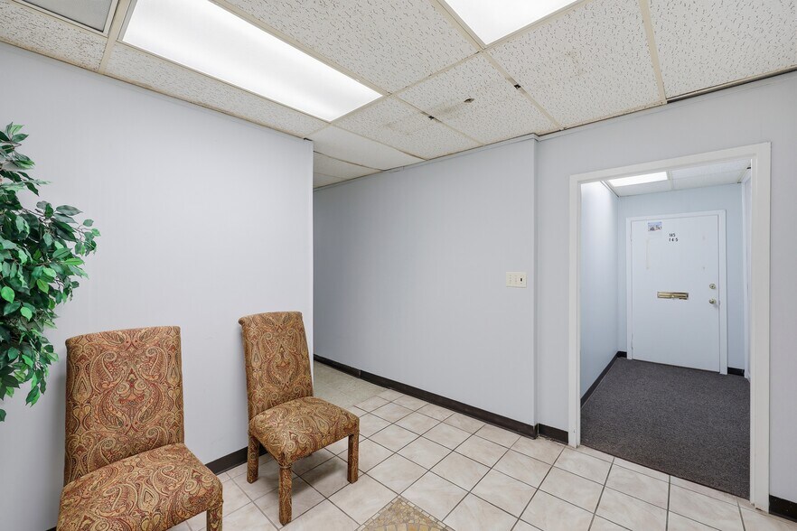 More Photos Of 4795 Mcwillie Dr, Jackson Office For Sale