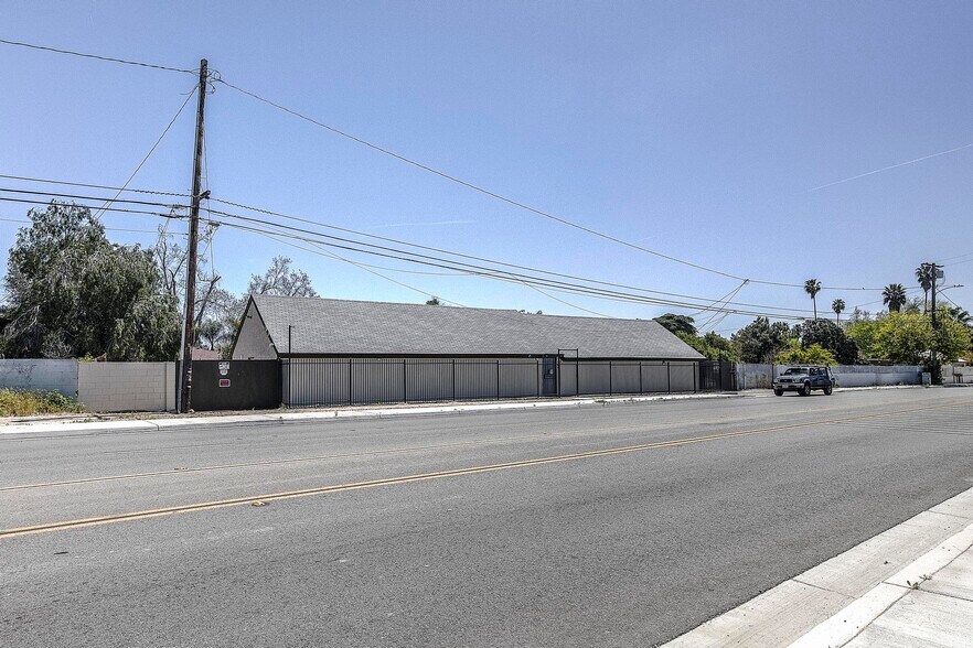 More Photos Of 6937 Perris Hill Park Rd, San Bernardino Industrial For Sale