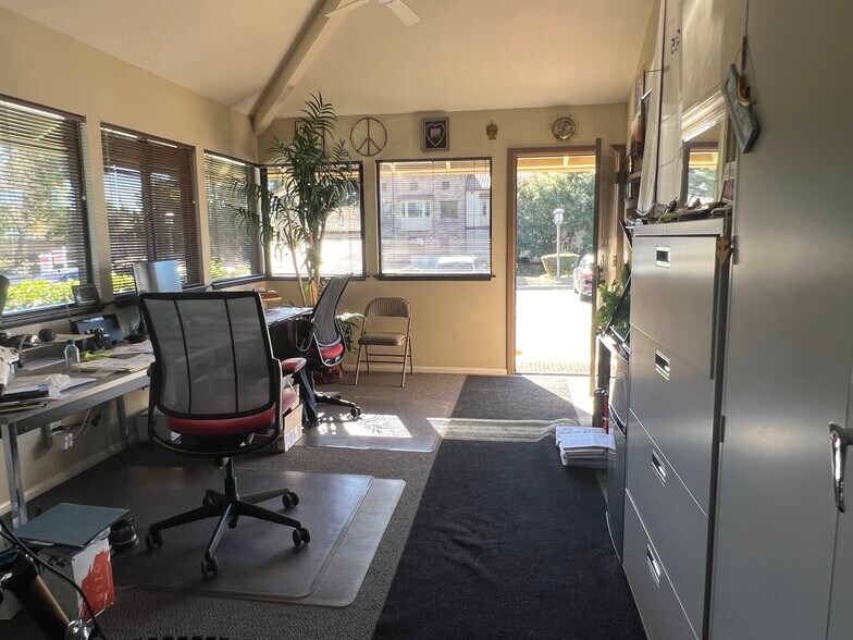 More Photos Of 141 Duesenberg Dr, Thousand Oaks Medical For Sale