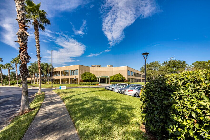 More Photos Of 4511 N Himes Ave, Tampa Office Residential For Lease