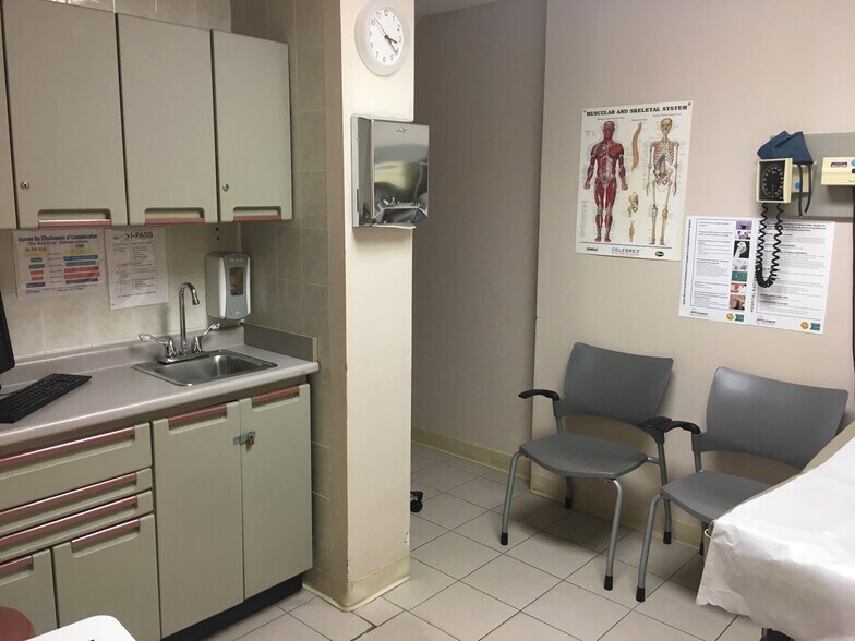 More Photos Of 1902 86th St, Brooklyn General Retail For Lease